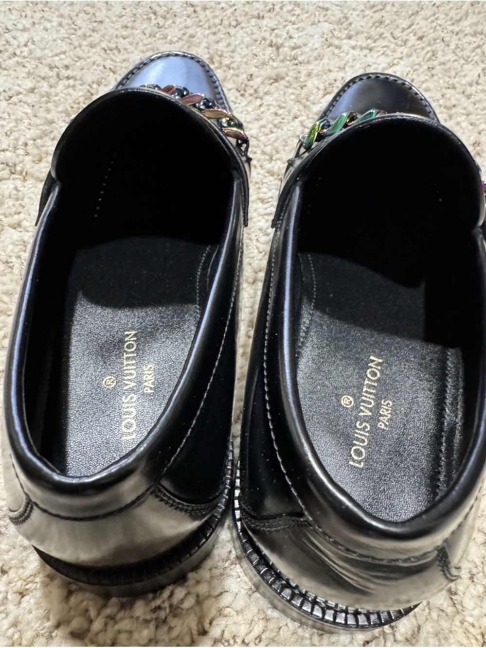 Men's Black Leather Chain-Accent Loafers - Picture 9 of 14